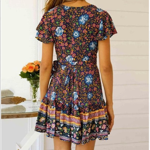 Paisley Beach Wrap Dress - Picture 4 of 8